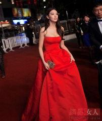 明星红毯披肩,红毯披肩演绎明星时尚风采