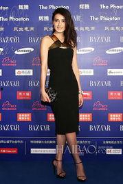 珑骧女明星,璀璨星途，闪耀舞台