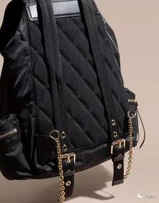 明星背burberry双肩包,Burberry双肩包成为潮流新宠